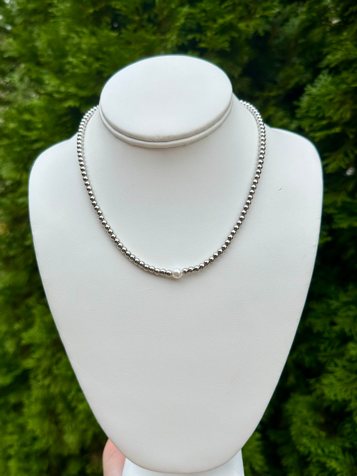 Lizzie Necklace Silver