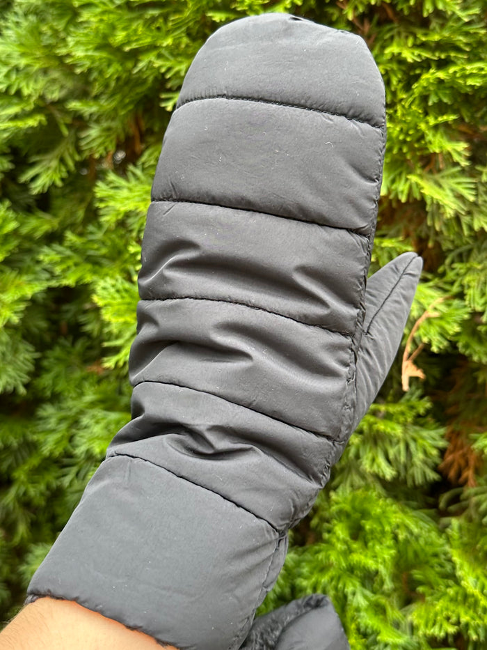 Sandy Solid Matte Ribbed Puffer Mittens