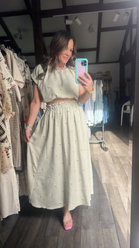 Sweet Flower Sprouting Skirt Set