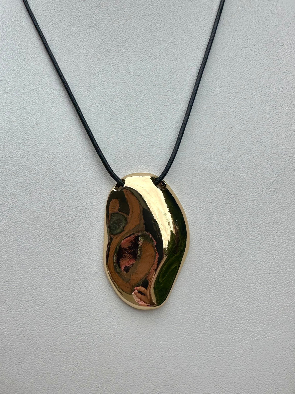 Gina Geometric Oval Cord Necklace