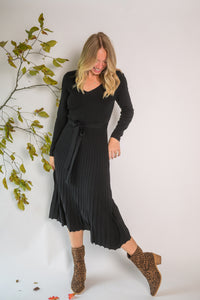 Pitch Black Pleated Skirt Knitted Dress
