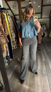 Center Ring Stripe Top