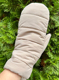 Sandy Solid Matte Ribbed Puffer Mittens