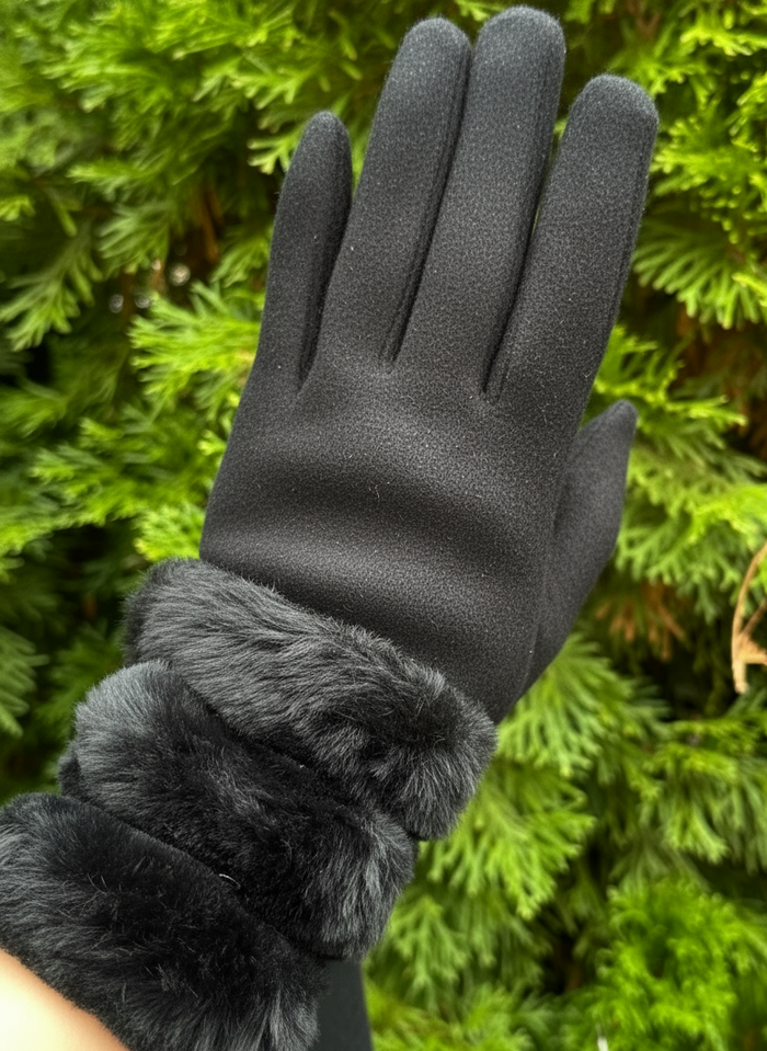 Westin Gloves With Faux Fur Cuff