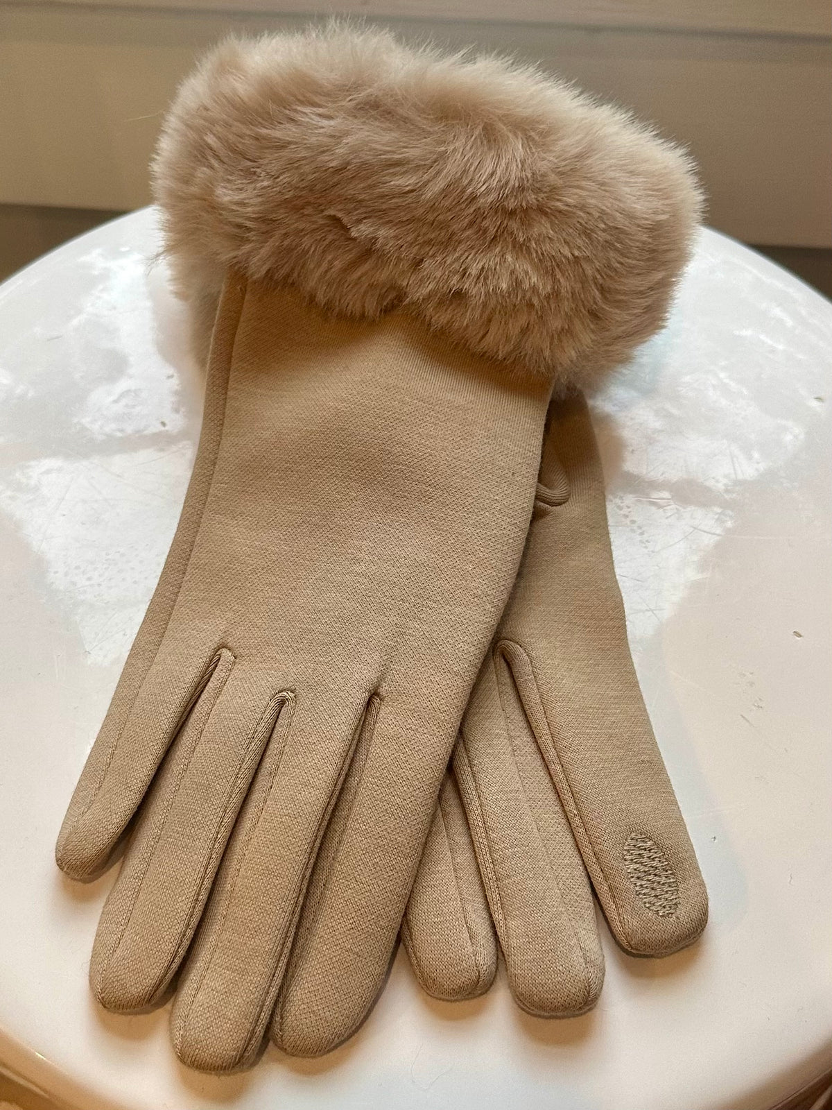 Felicity Faux Fur Cuff Gloves