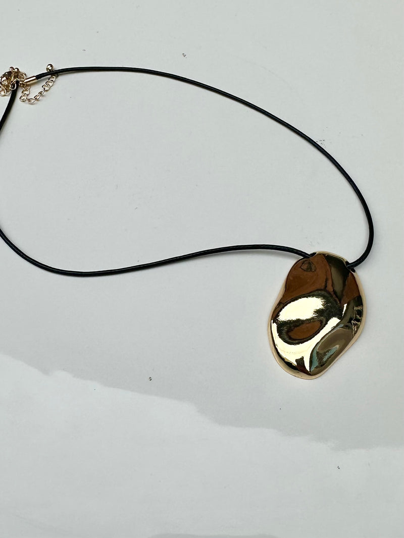 Gina Geometric Oval Cord Necklace