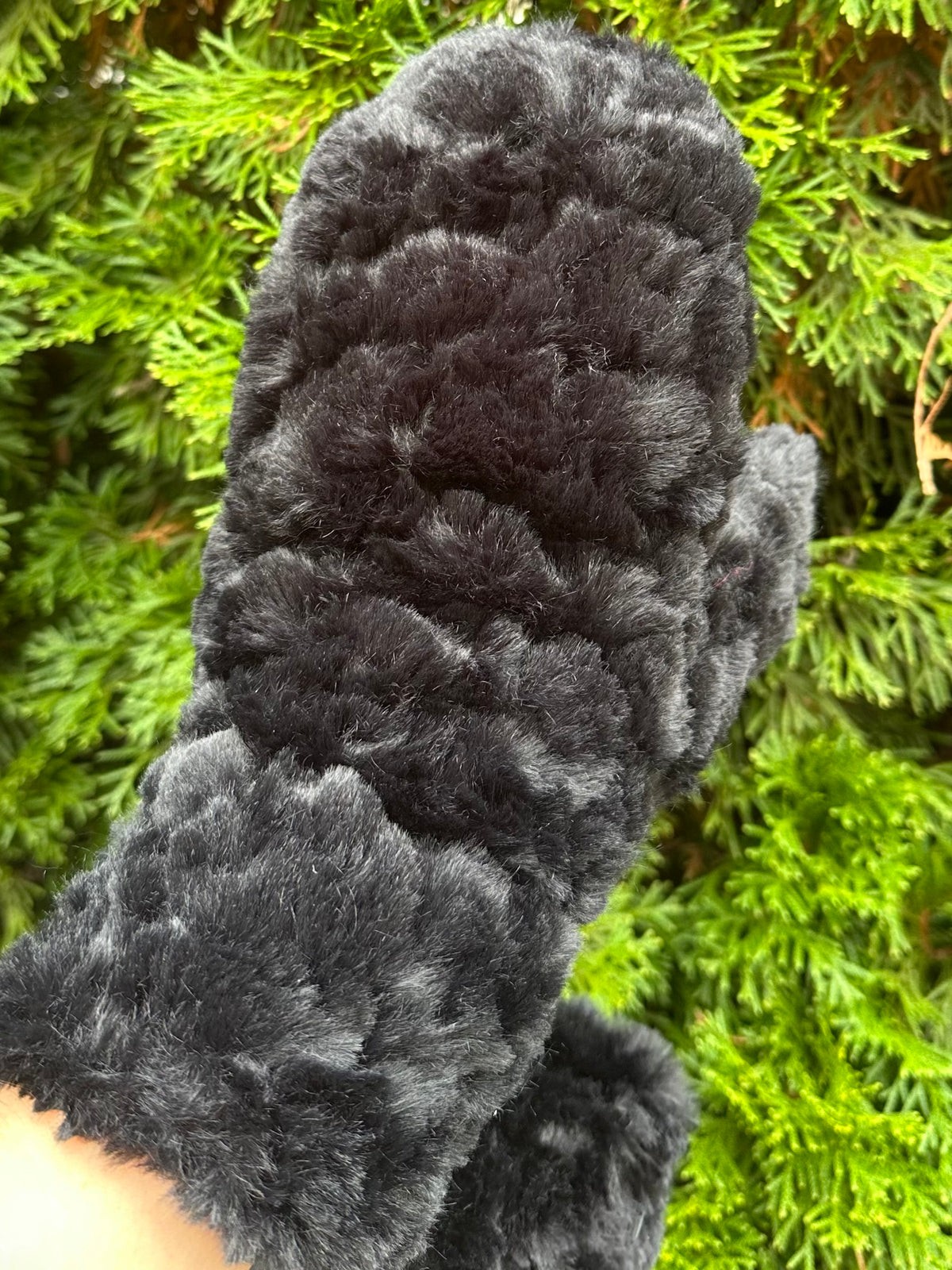 Minky Swirls Faux Fur Mittens Black