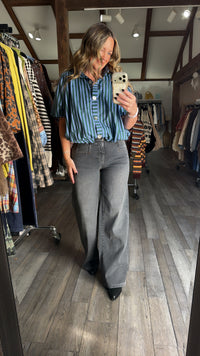 Center Ring Stripe Top