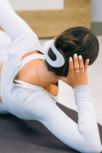 Coconut White Large Flat Round Hair Clip