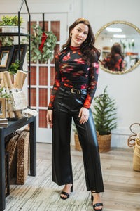 Taylore Top Blurry Floral