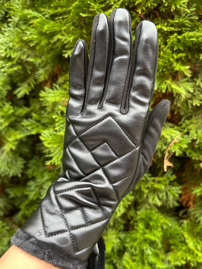 Diamond Quilted Faux Fur Edge Gloves - Black