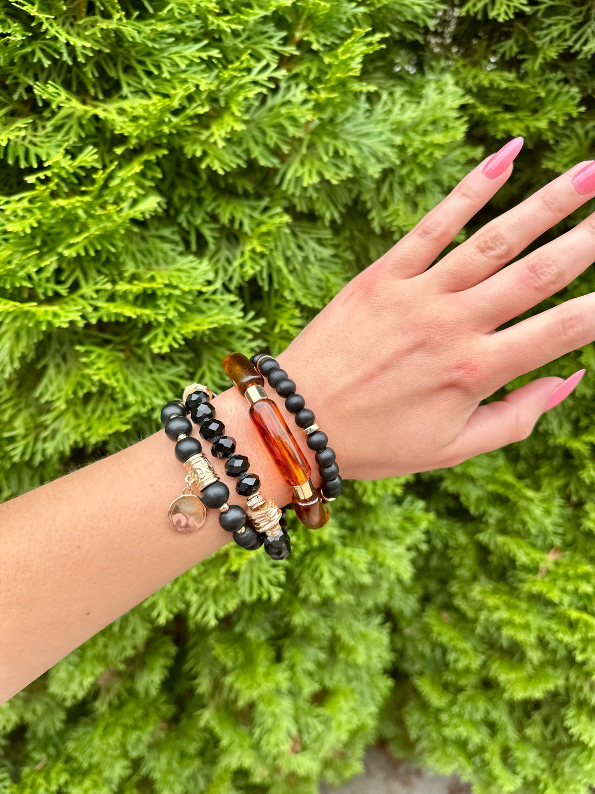 4 Row Wood & Metal Charm Bracelet Black