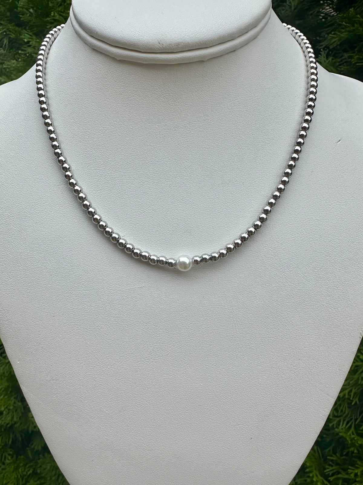 Lizzie Necklace Silver