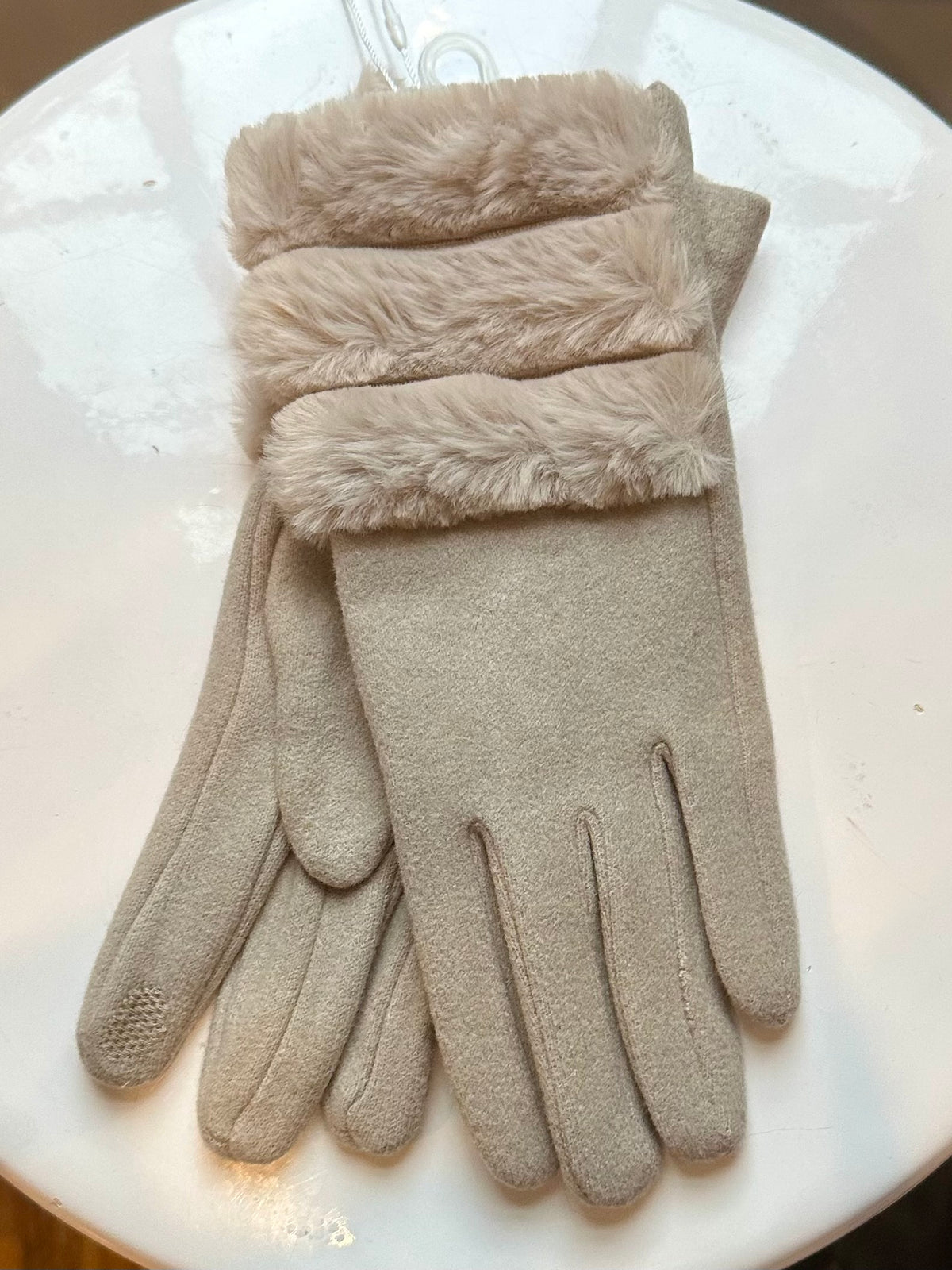Westin Gloves With Faux Fur Cuff