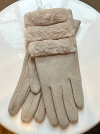 Westin Gloves With Faux Fur Cuff