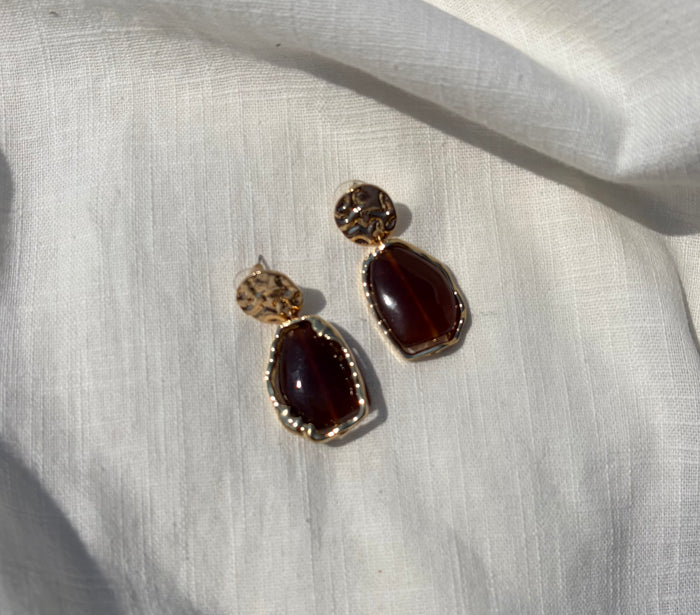 Amber Oval Stone Dangle Earrings