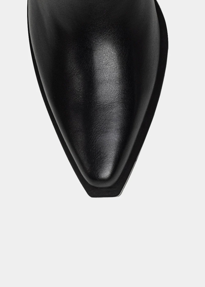 Vienna ShuShop Black Boot