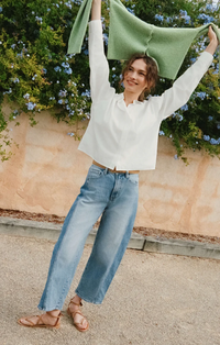 Luna Stretch Crop Bowed Jean