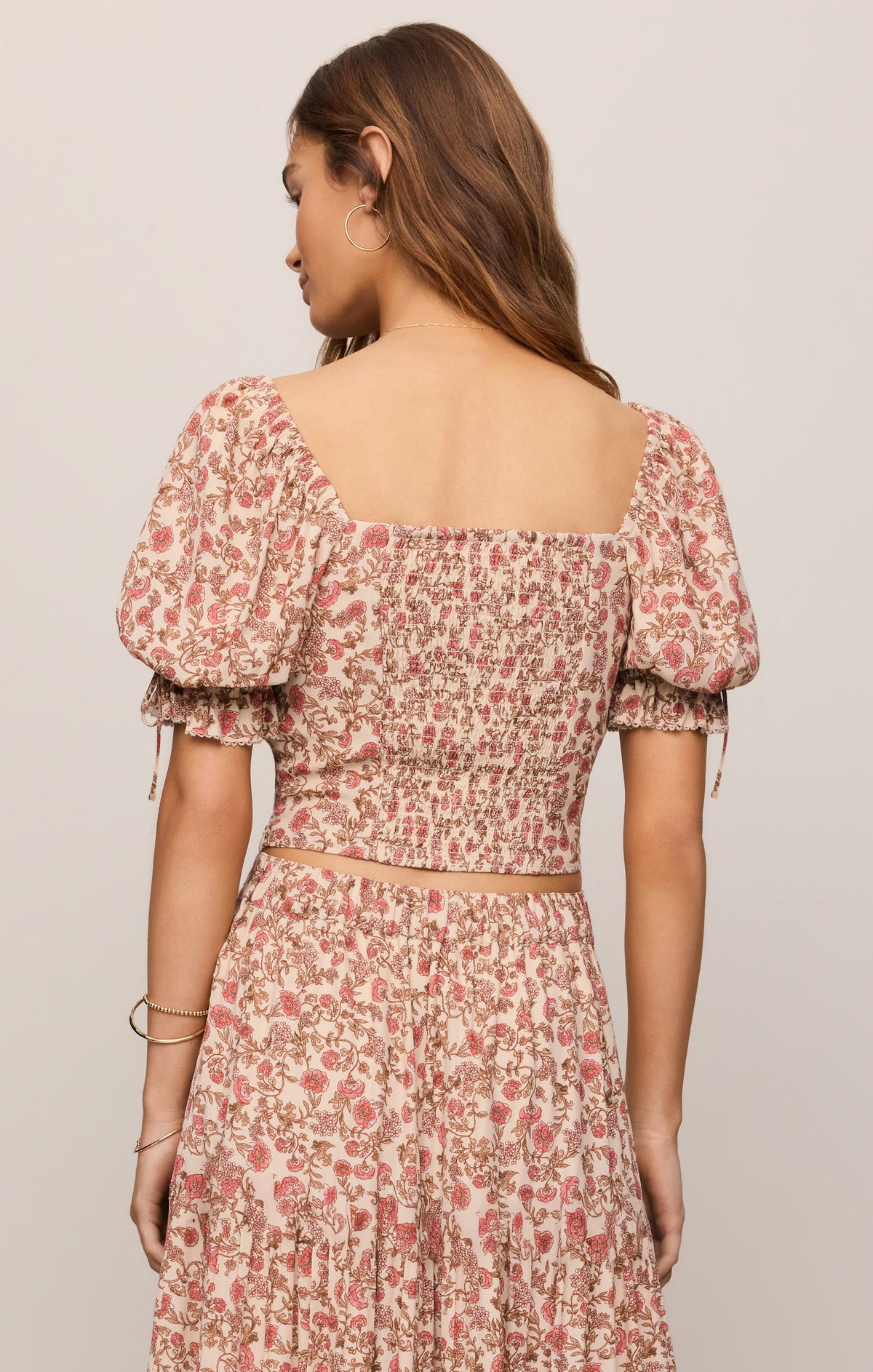 Moira Floral Cropped Top - Sandshell