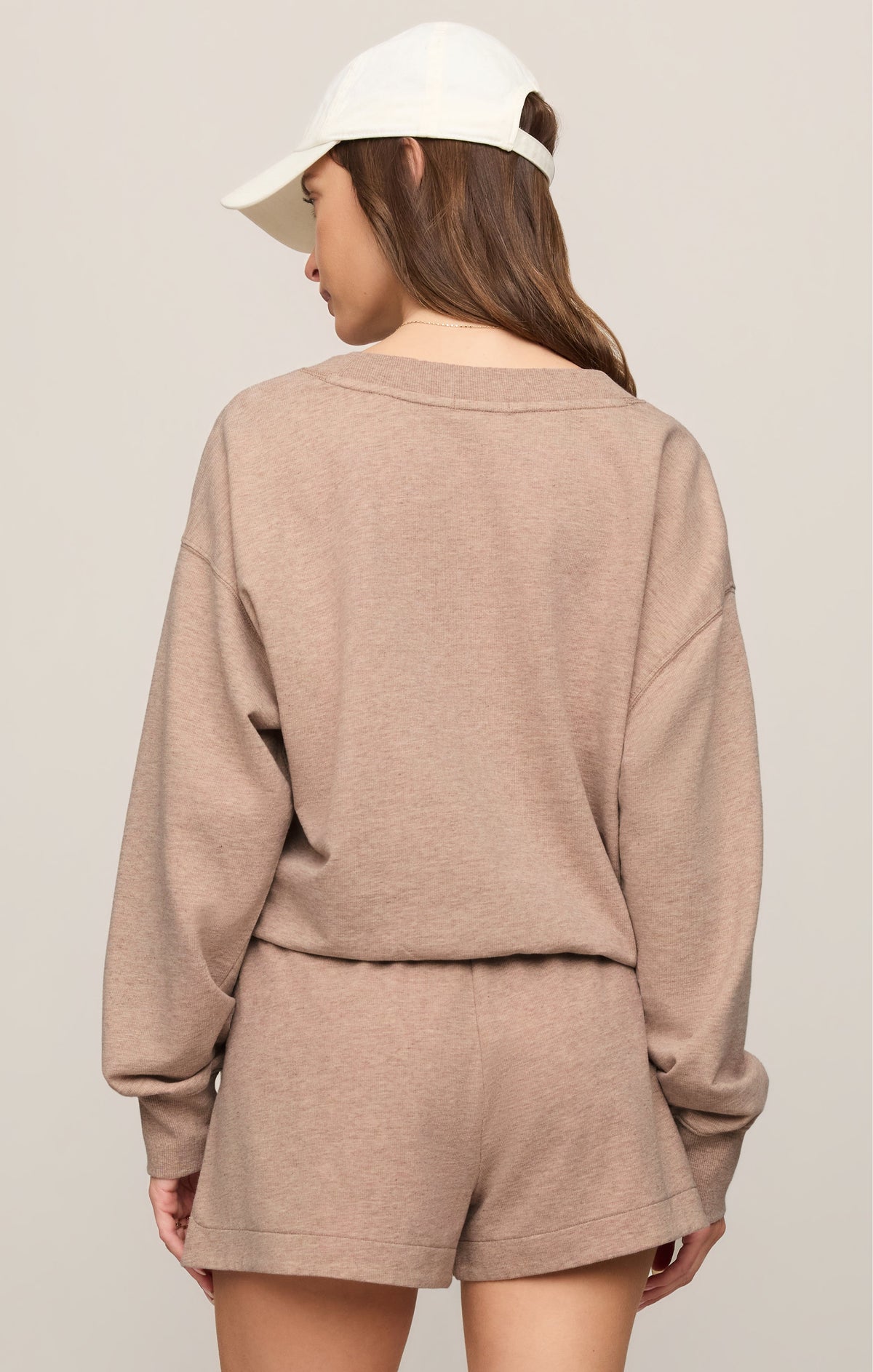 The Everyday V-Neck - Heather Ash