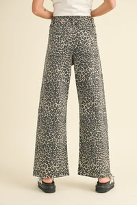 Leopard Jeans