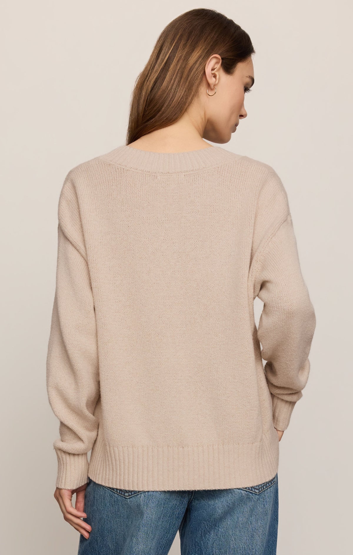 Cloud Spun V-Neck Sweater - Frosted Pearl