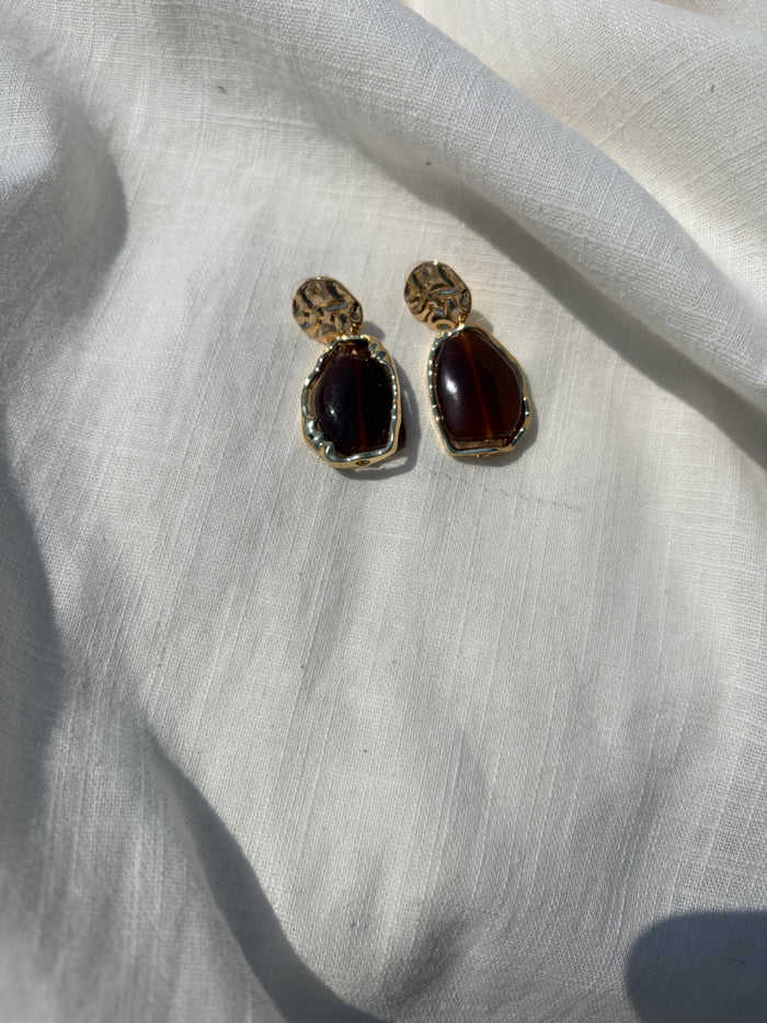 Amber Oval Stone Dangle Earrings