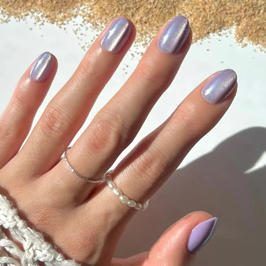 Mermaid's Tail Press-On Nails | Short Oval Purple Iridiscent