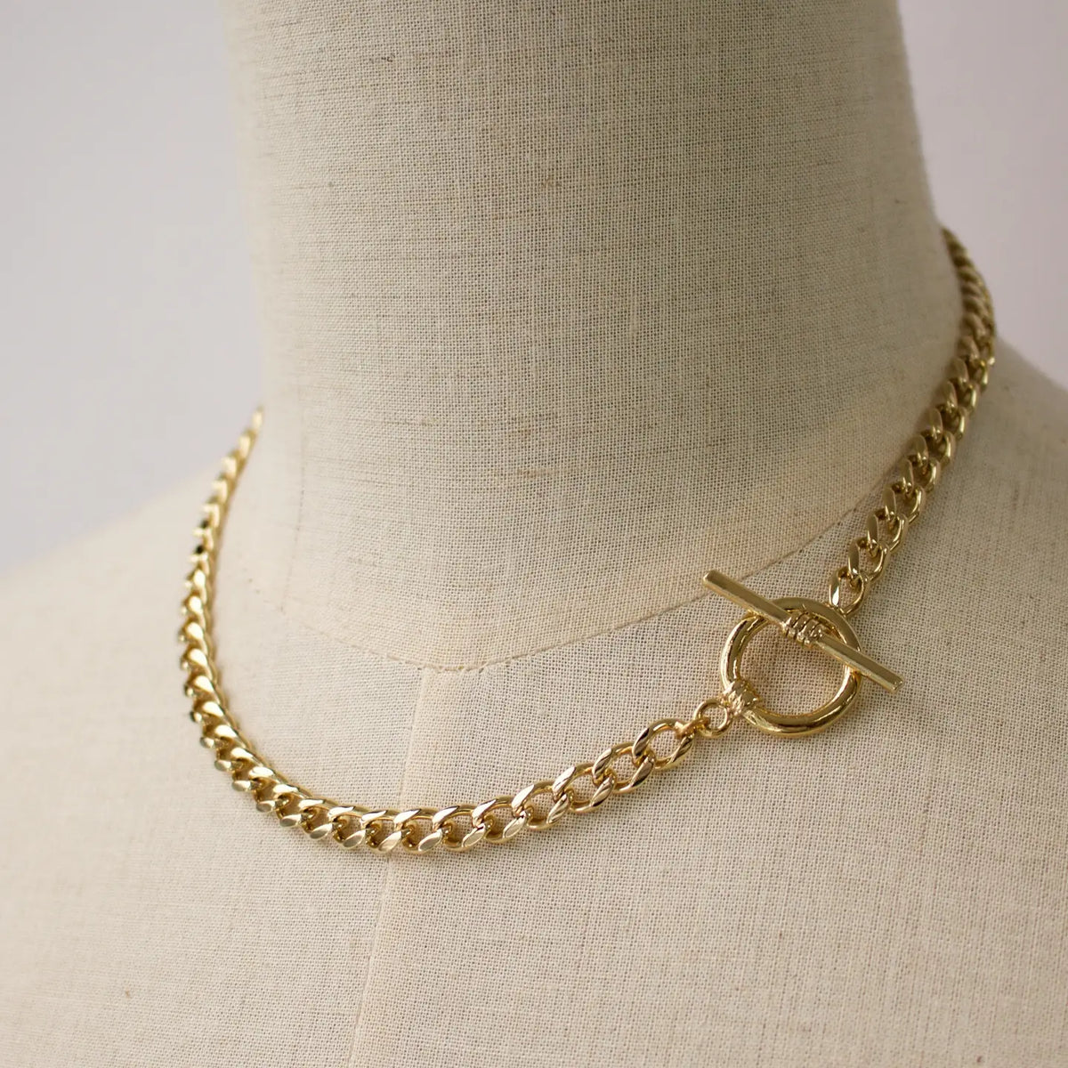 Anja Toggle Necklace-Gold