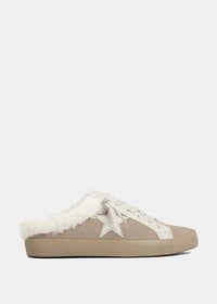 Pinah Sneaker