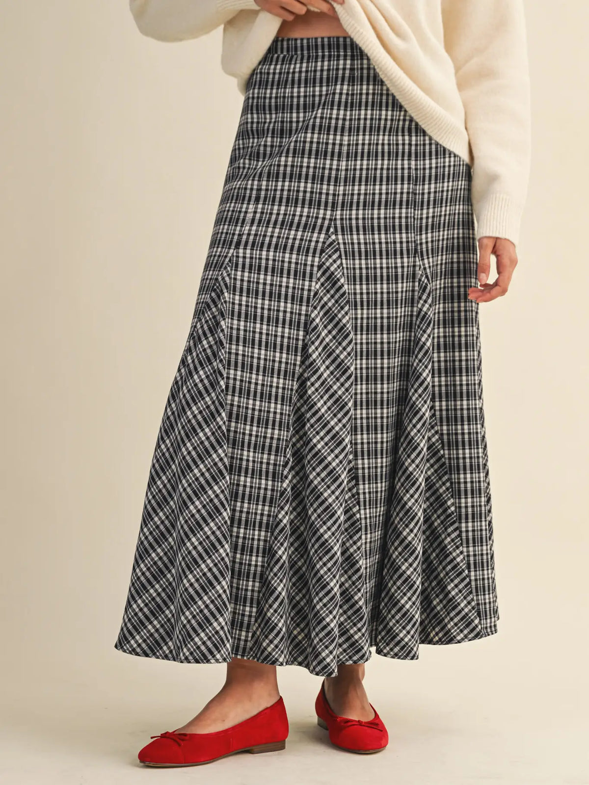 Penny Plaid Black Skirt